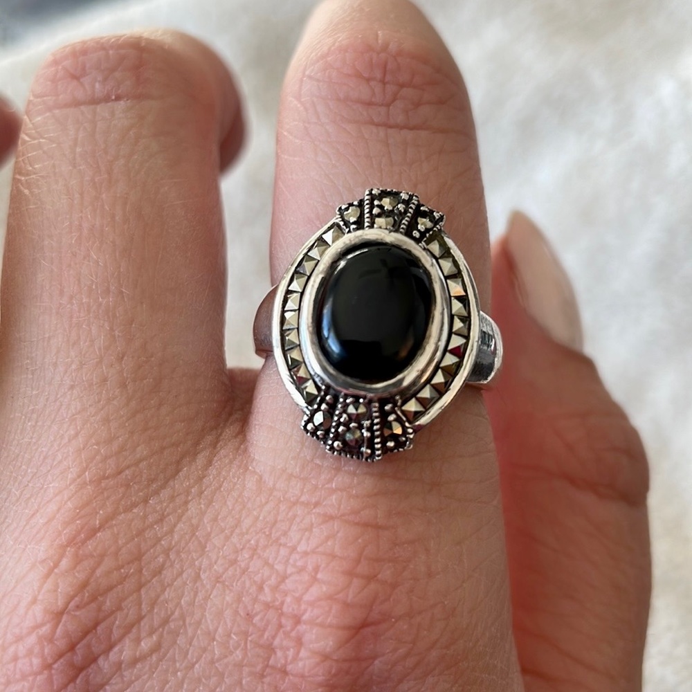 Vintage 80s Art Deco Cocktail Ring Onyx Stone